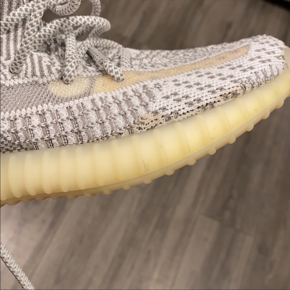Yeezys 100% authentic - Picture 4 of 7